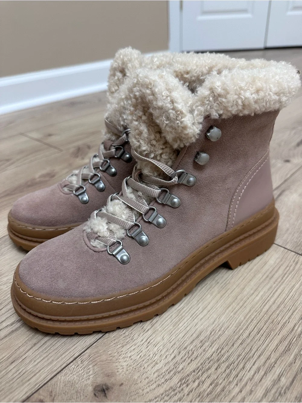 Splendid Women's  Boot Size 6.5